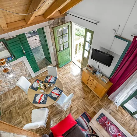 Gorgeous In With Wifi بيت للعطل Žirje
