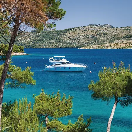 Gorgeous In With Wifi Žirje